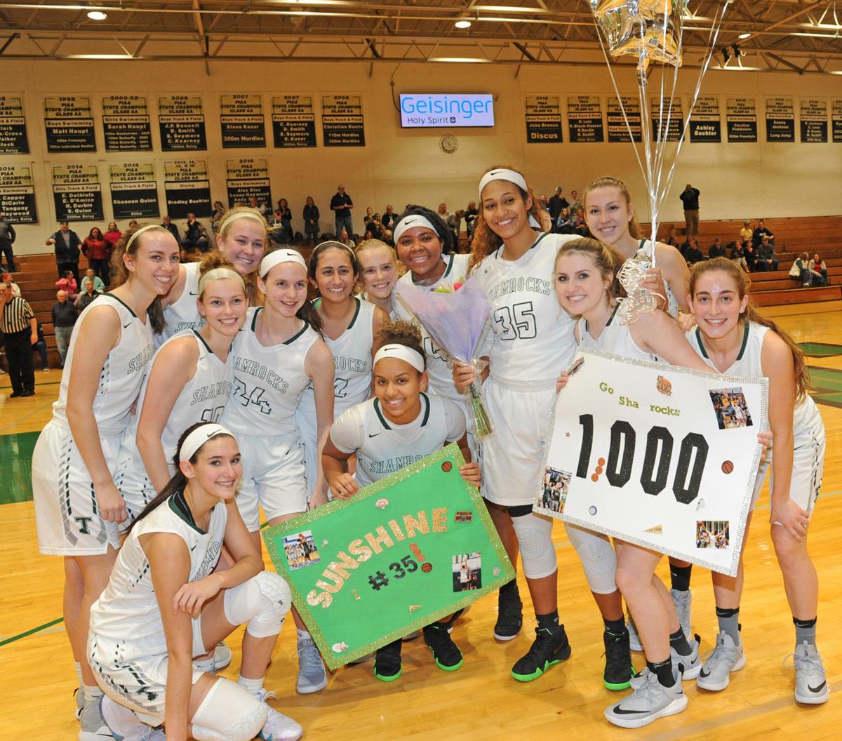 Hs Girls Basketball Sunshine Mccrae Reaches 1 000 Career Points