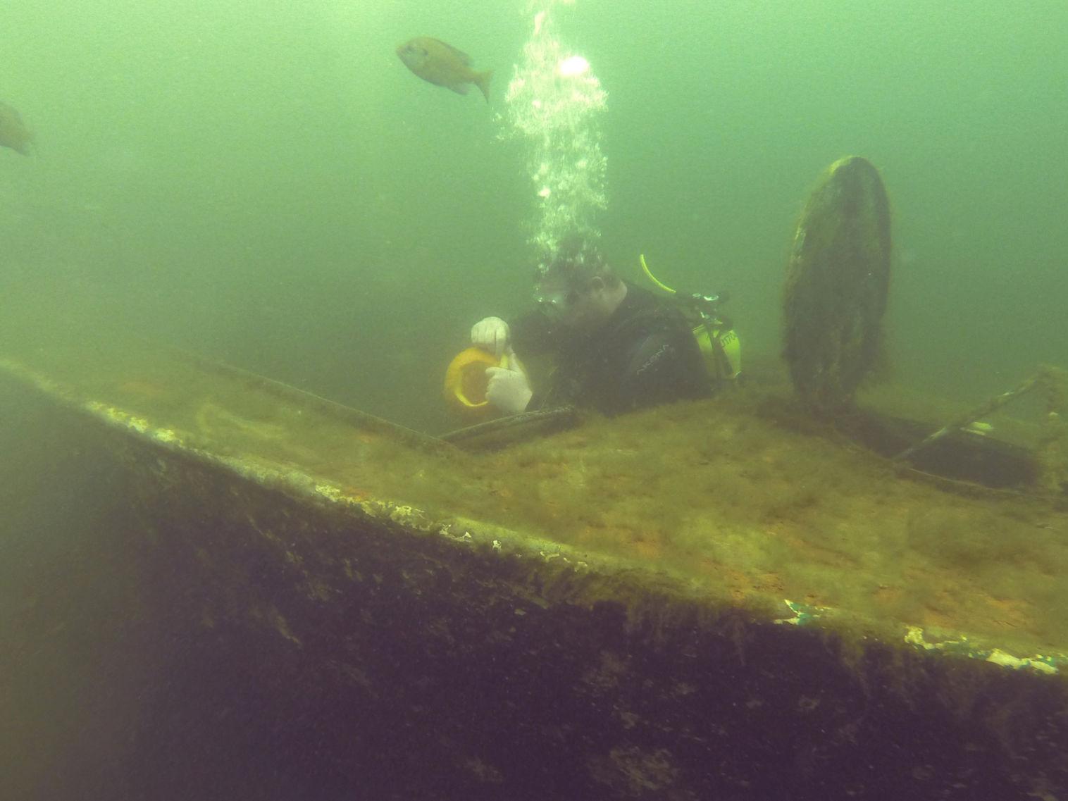 Scuba Service Leads Underwater Pumpkin Carving Event Cumberlink Com
