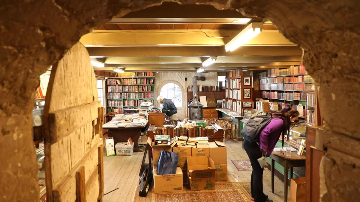 Independent Bookstores in PA Every Bookworm Should Visit