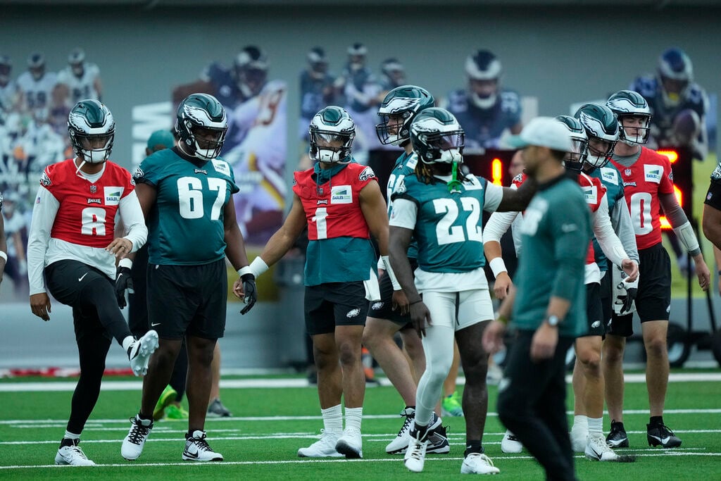 Philadelphia Eagles linebacker Patrick Johnson (48) runs during an