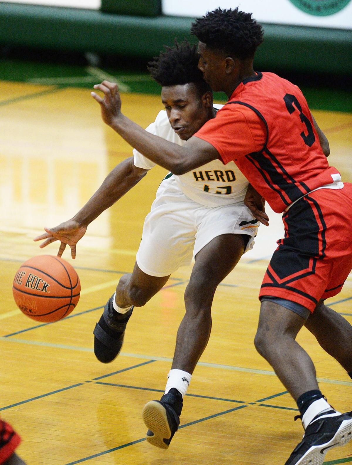 Carlisle drops first game of season against Lonnie Walker, Reading in