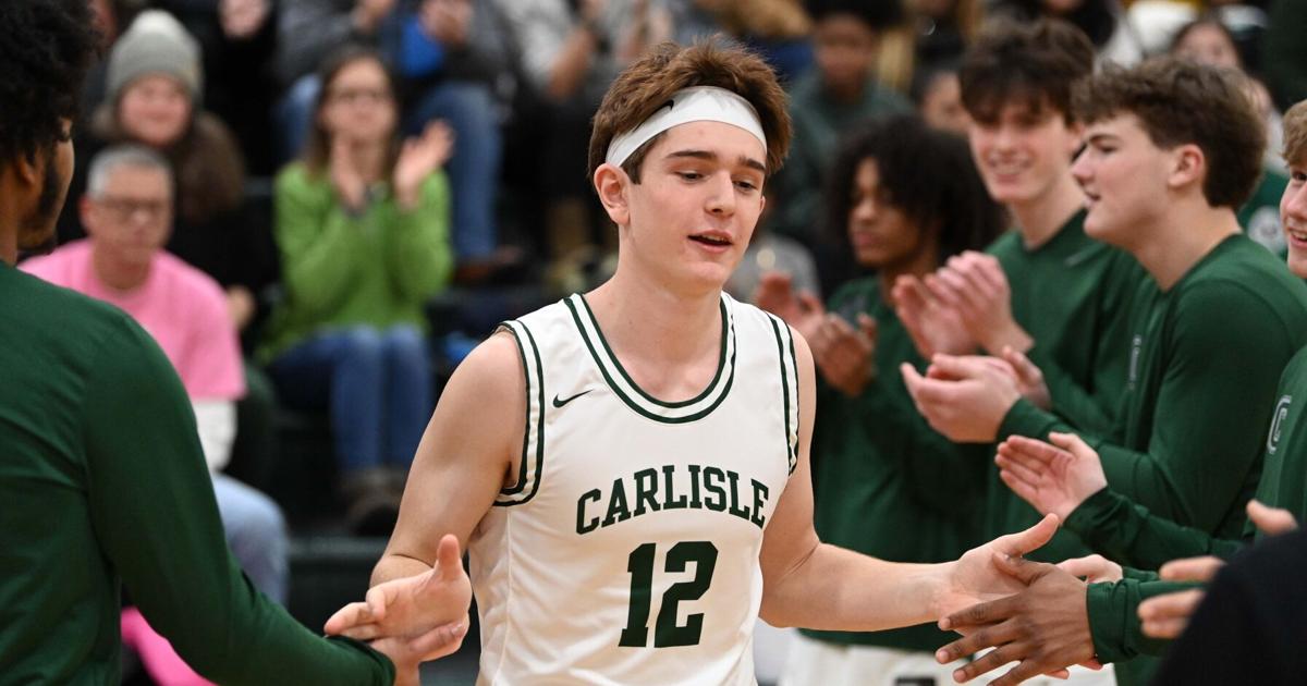 Handshake happy: Pregame ritual allows basketball players ...