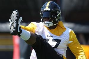 Steelers send former first-round pick to Cowboys in trade