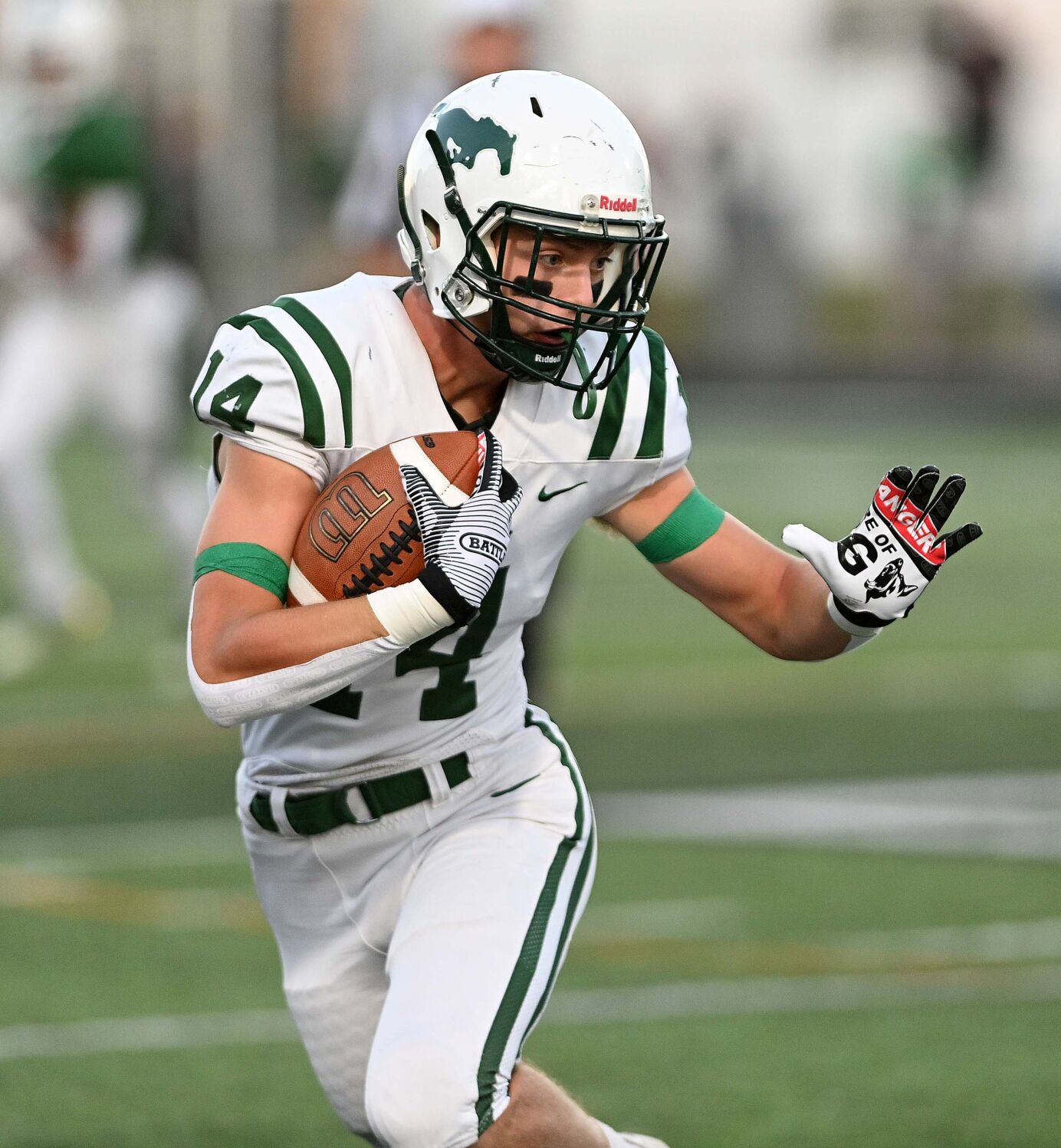 West Perry remains undefeated with a thrilling 38-35 win over Big Spring