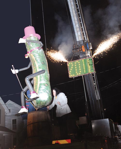 Dillsburg pickle drops ring in new year The Sentinel News