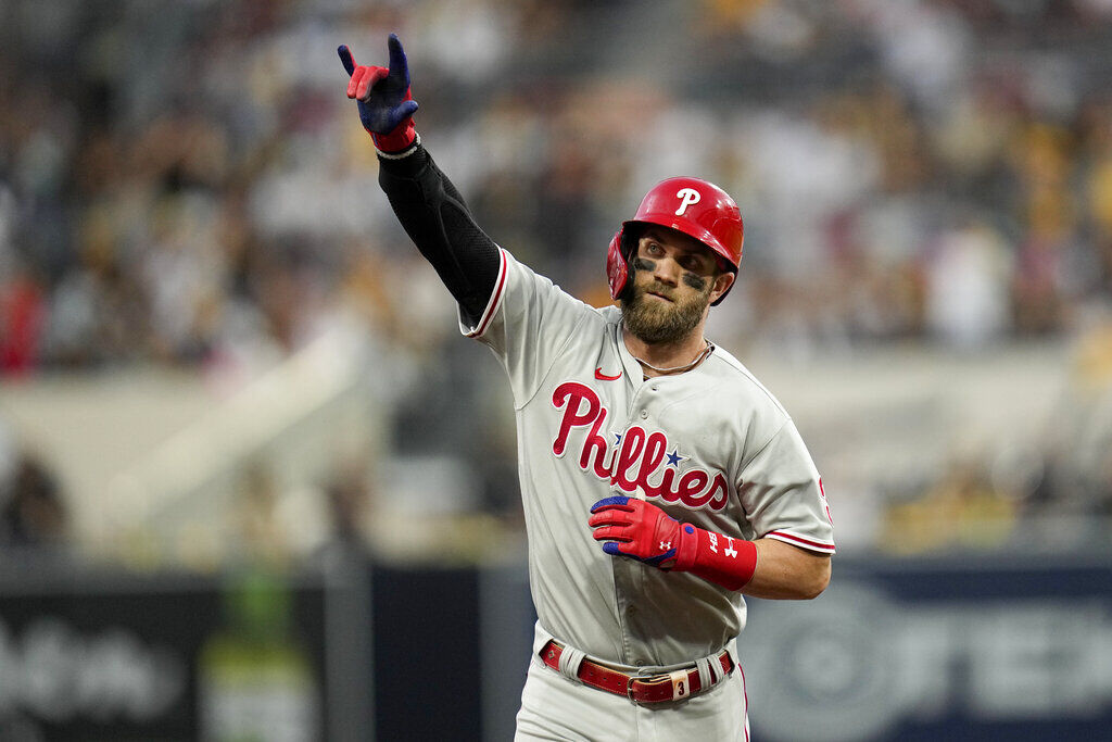 Phillies' Bryce Harper drops encouraging injury update