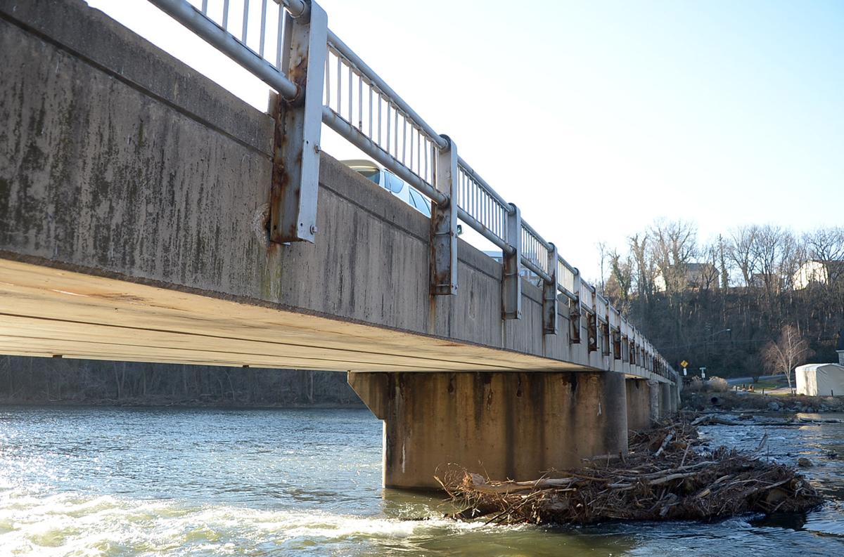 Endangered freshwater mussels slow plans for Orrs Bridge Road project