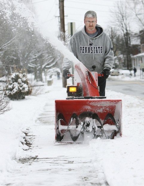 Carlisle kids enjoy year's first snowfall | The Sentinel: News ...