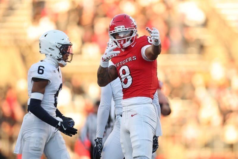 Jeremiah Smith Ohio State receiver running a route against Penn State 2026