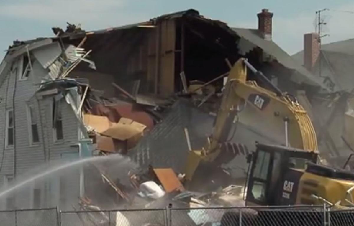 Demolition starts at sinkholeplagued homes in Palmyra