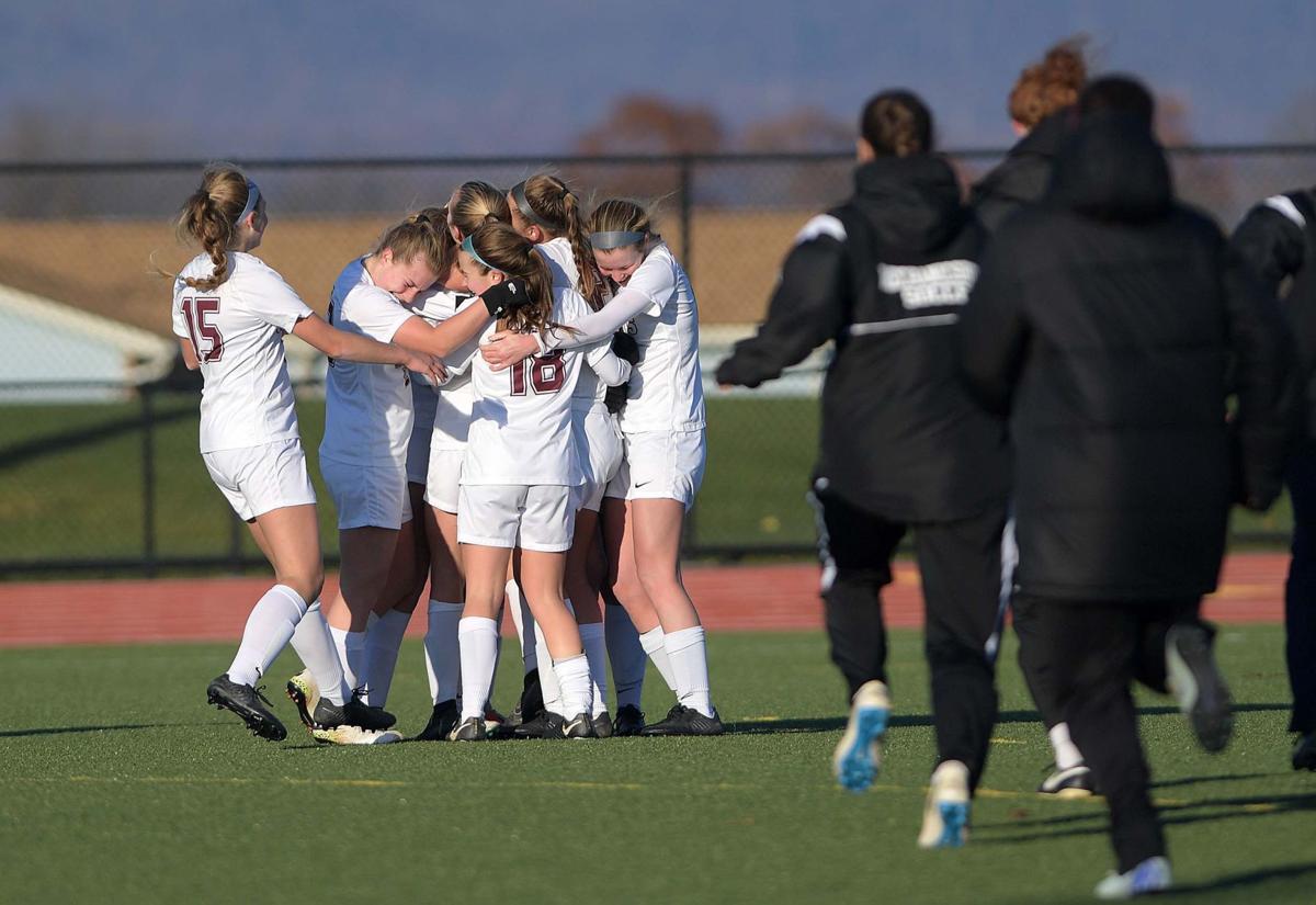 Piaa Girls Soccer Halle Engle S 2ot Game Winner Sends