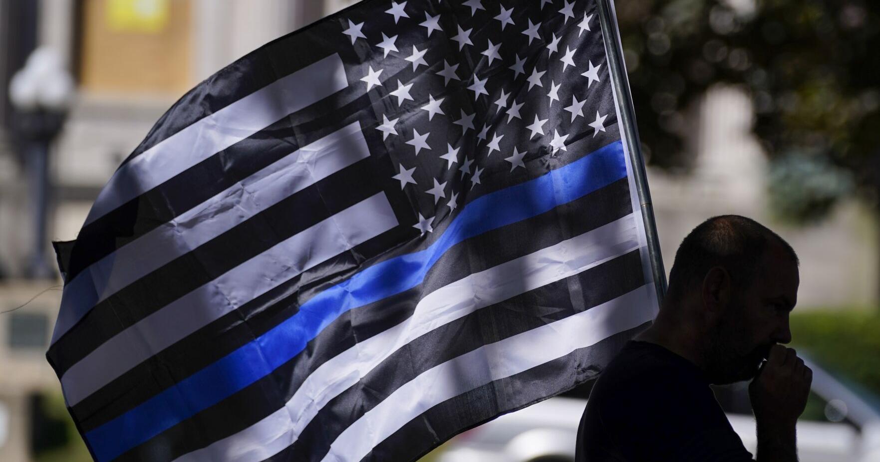 Barring 'thin blue line' flag on Pennsylvania township property is unconstitutional, US court rules - Vimarsana News