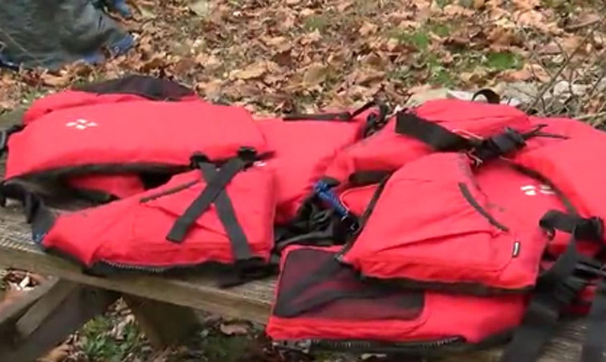Mandatory life jacket law takes effect