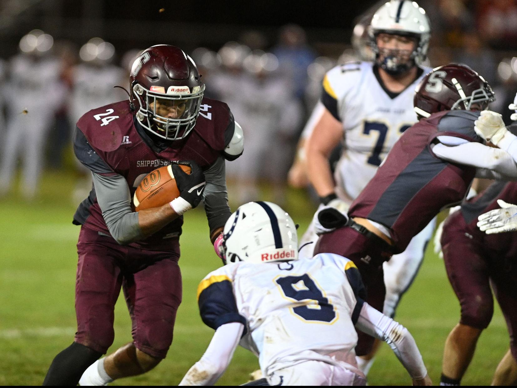 district 3 football final scores coverage recap of friday s playoff games football cumberlink com