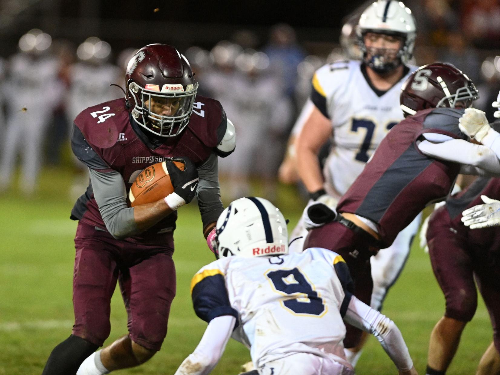 district 3 football final scores coverage recap of friday s playoff games football cumberlink com