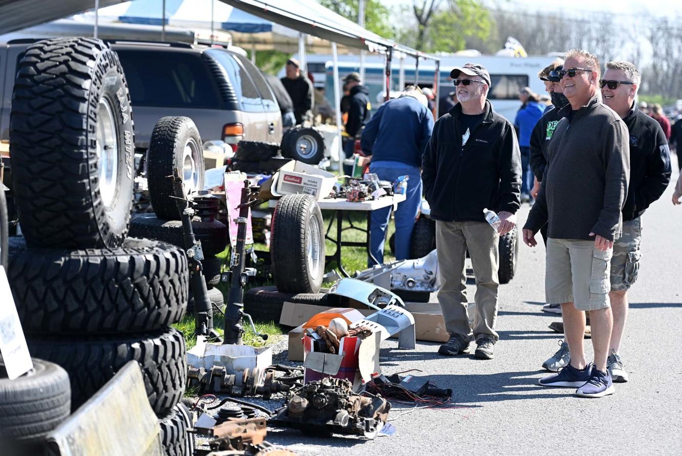 Photos Spring Carlisle Collector Car Flea Market, Corral & Auction