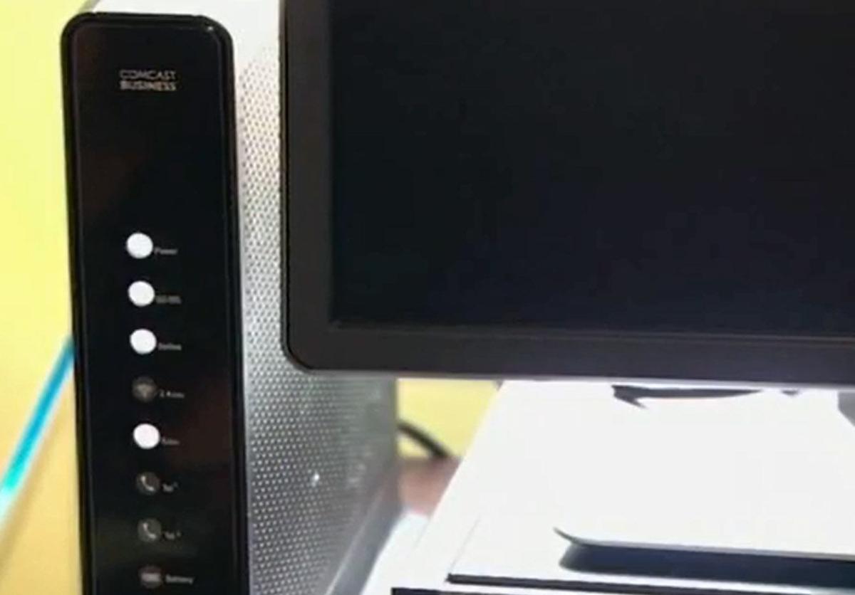 Comcast router update turns WiFi into hot spot
