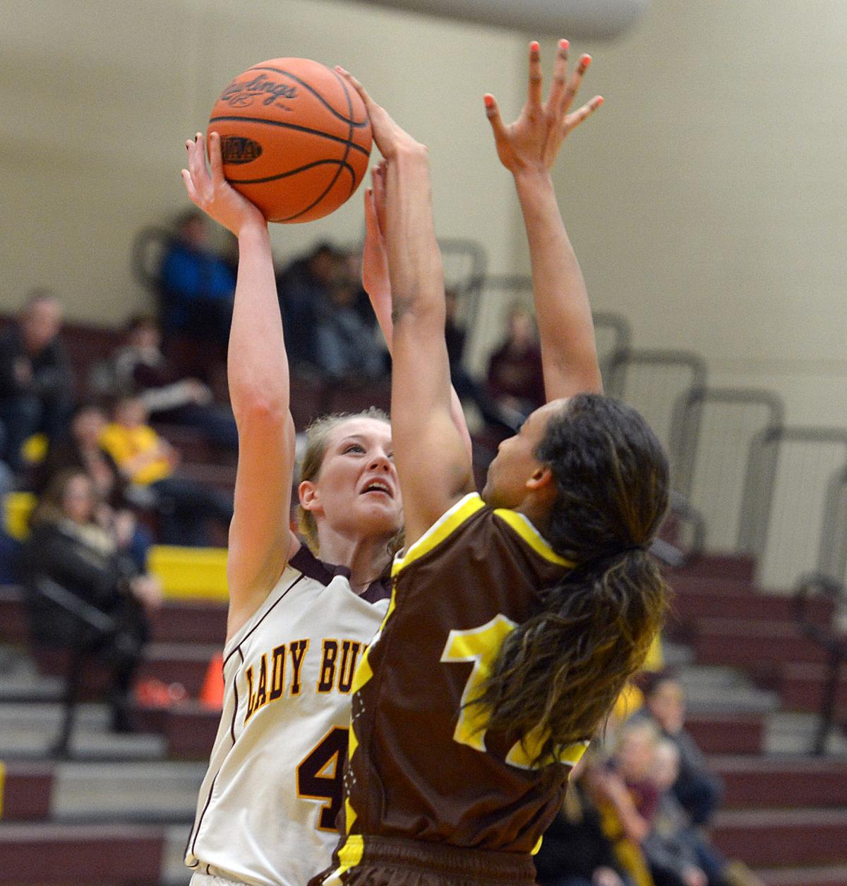Girls Basketball Big Spring Holds Off Milton Hershey For Crossover Win Big Spring Cumberlink Com