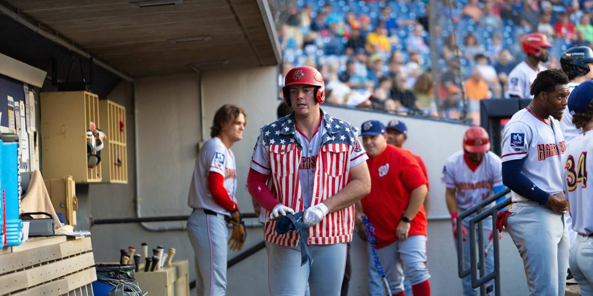 RubberDucks Walk Off Senators in Series Opener, Win 8-6 in 10 Innings
