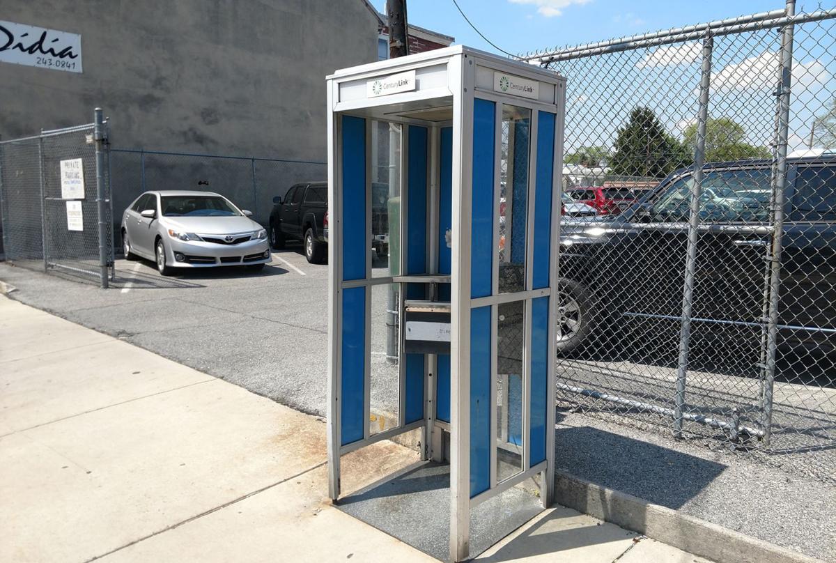 Ask Answered A Phone Booth On West Louther Street In Carlisle Ask Answered Cumberlink Com