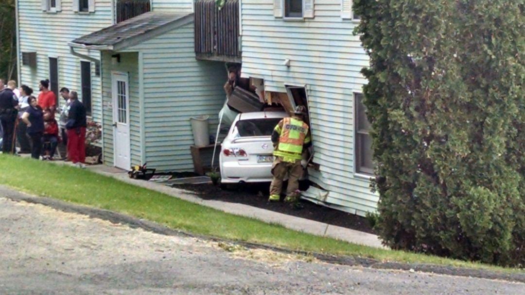 Four injured after car crashes into building in Mount Holly Springs