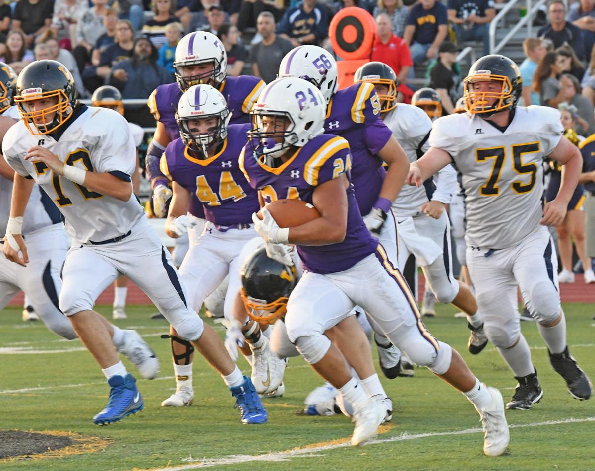 HS Football Zach Ressler leads Littlestown past Boiling Springs in