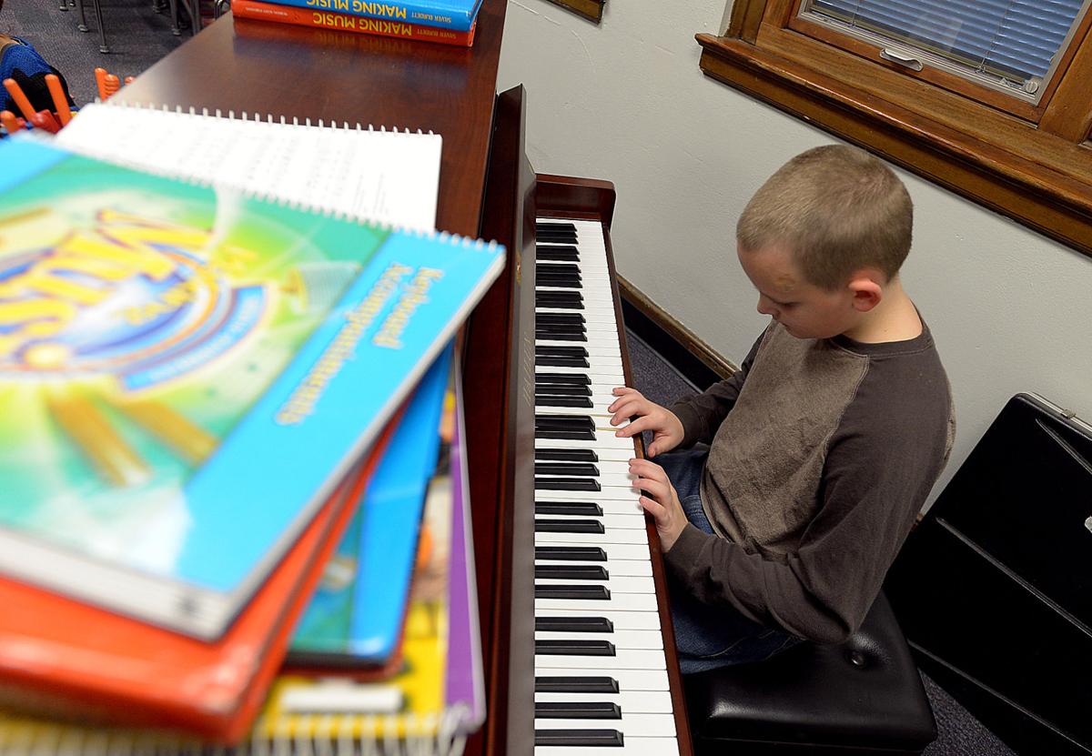 Dickinson College Student Creates A Music Program At Letort Elementary School Carlisle Cumberlink Com
