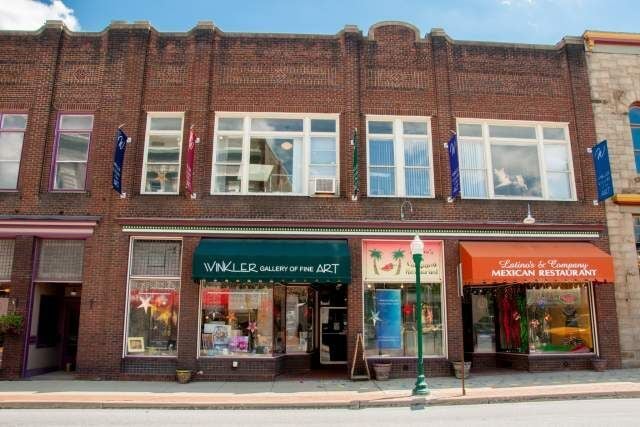 Best Walkable and Shoppable Small Towns in PA