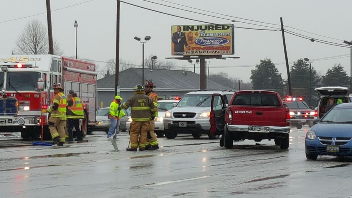 Multiplevehicle crash temporarily closes Harrisburg Pike in Middlesex