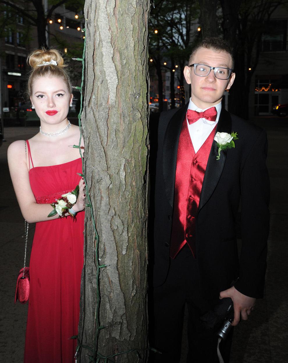 Photos 2019 Cumberland Valley High School prom