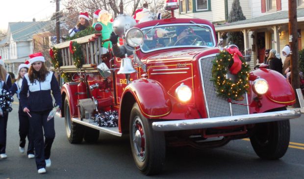 Camp Hill hosts parade, tree-lighting ceremony