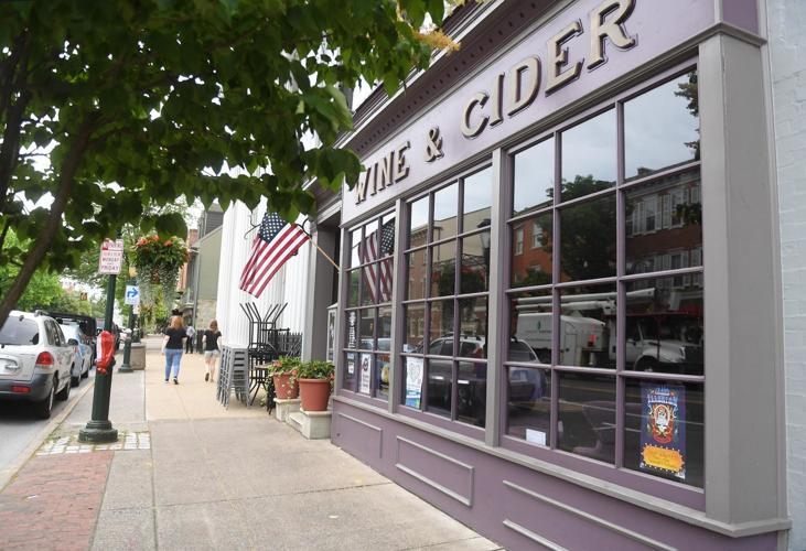 USA Today 10Best Readers' Choice Carlisle's Grand Illusion Hard Cider