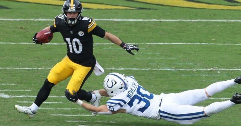 Photo: Carlisle Sentinel Oct 11, 2026; Pittsburgh, Pennsylvania, USA; Pittsburgh Steelers wide receiver Kaden Wetjen (10) is tackled by Indianapolis