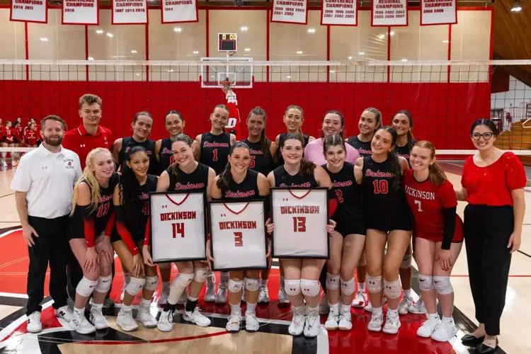 VB - Devils Fall to Fords on Senior Day