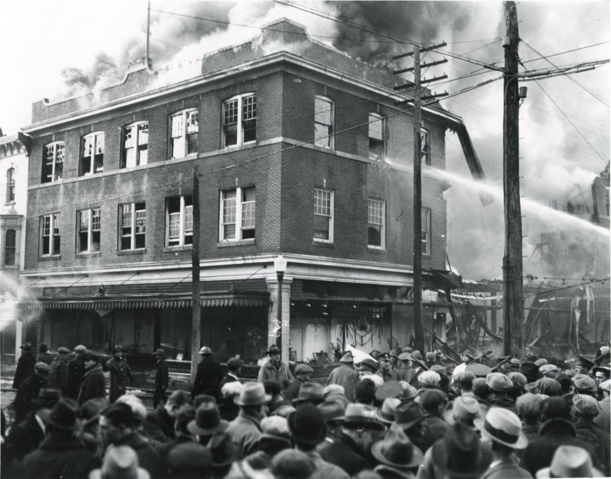 Tour Through Time 1929 Fire Gutted Kronenberg Building In Downtown Carlisle The Sentinel News Cumberlink Com Wall street financier anthony scaramucci lasted only 10 days as white house communications director, a brief time but enough to prove controversial. 1929 fire gutted kronenberg building in