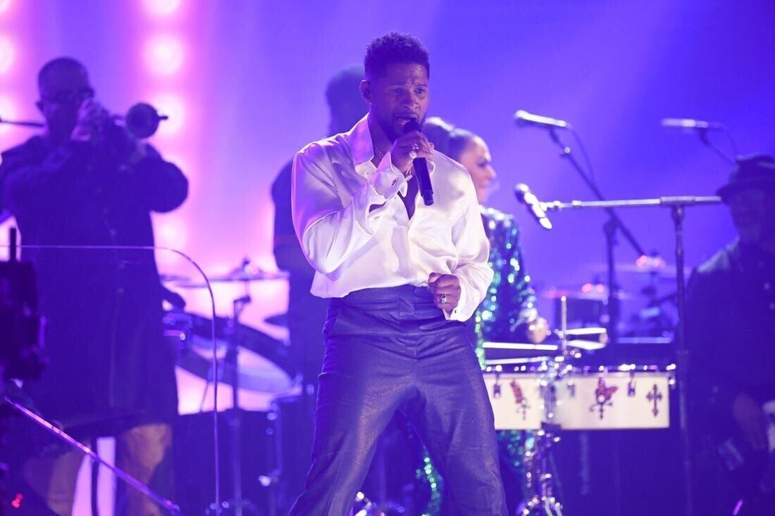 OFFICIAL APPLE MUSIC HALFTIME SUPERBOWL PERFORMANCE ANNOUNCED - USHER!!!!  Absolutely right! 