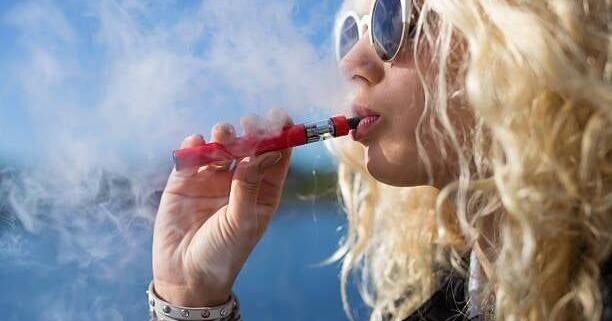FDA warns stores to stop selling Elf Bar, the top disposable e-cigarette in the US - Vimarsana News