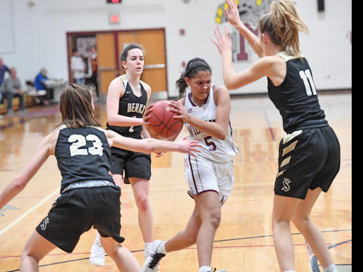District 3 Girls Basketball Mechanicsburg Regroups In Second Half To Roll Past Berks Catholic In Quarterfinals Basketball Cumberlink Com