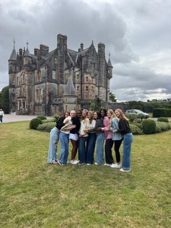 Women's Basketball Recounts Preseason Trip to Ireland