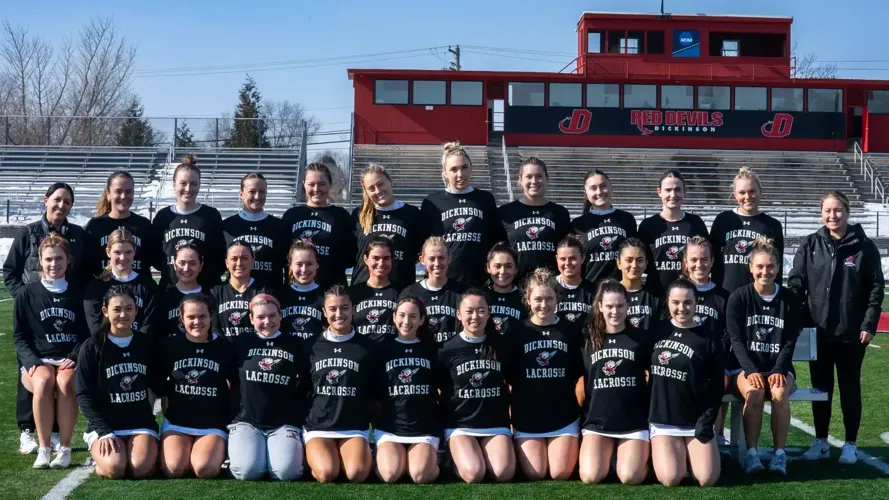 Women's Lacrosse Earns IWLCA Team Academic Award, as Eight Members Named to Honor Squad