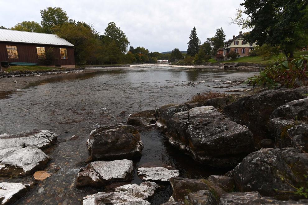 Photos Children's Lake in Boiling Springs drained as repair project begins
