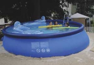 temporary fence for inflatable pool