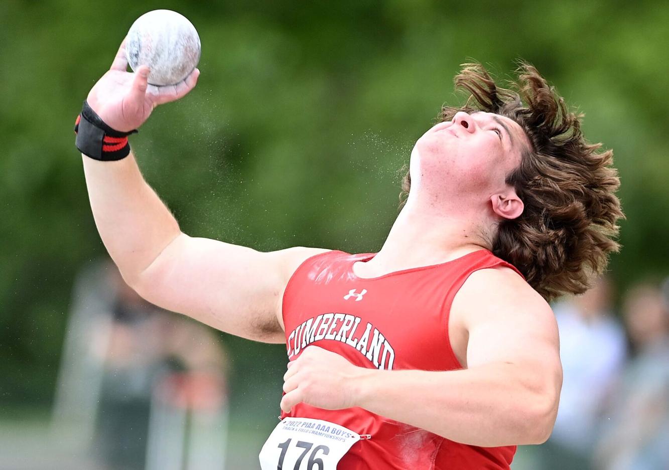 PIAA Boys Track and Field Cumberland Valley's Wade Shomper secures