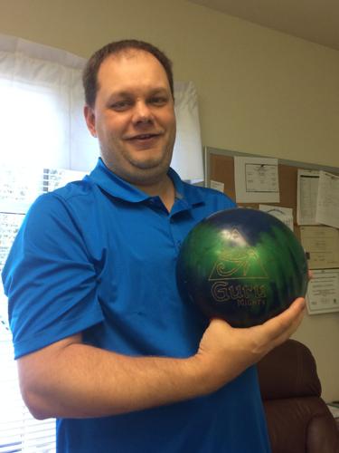 Midway's Todd Peffer bowls 878 series for new house record