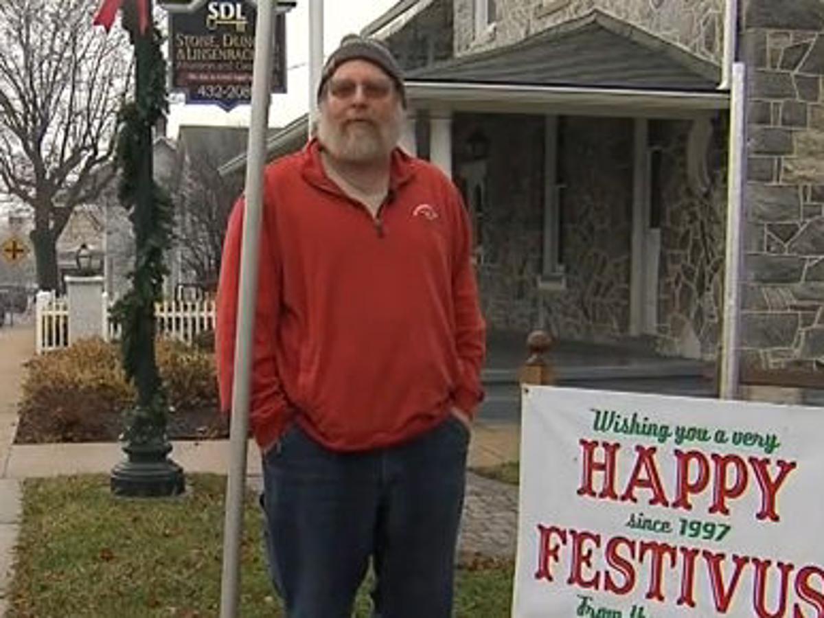 Dillsburg Man Spreads Festivus Cheer Capital Region Cumberlink Com