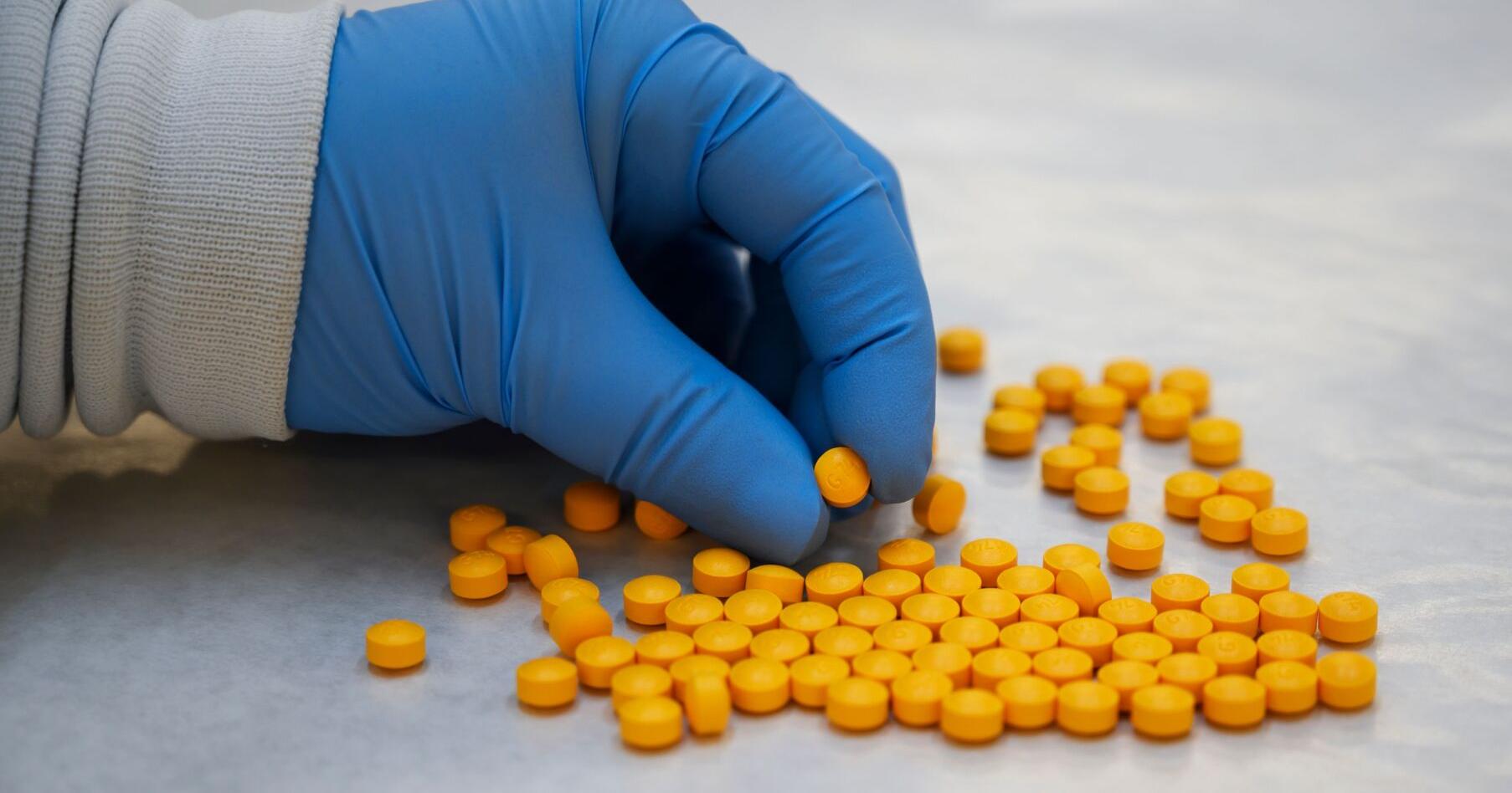 Federal data show 2,326% increase in fentanyl pill seizures - Vimarsana News