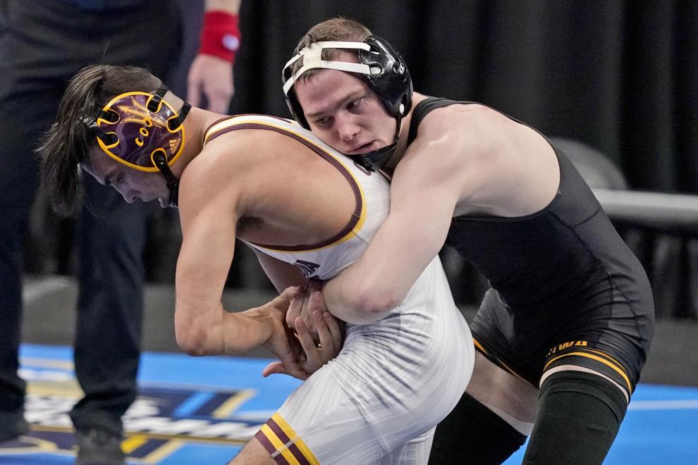 NCAA Wrestling Spencer Lee 3time champ, Iowa wins team title