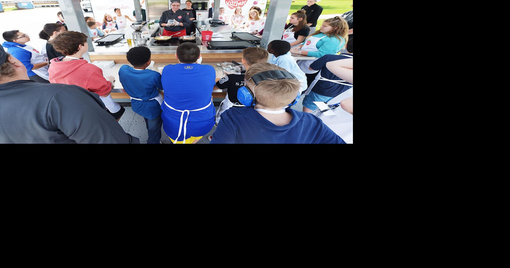 Photos Chartwells Teaching Mobile Kitchen at Carlisle