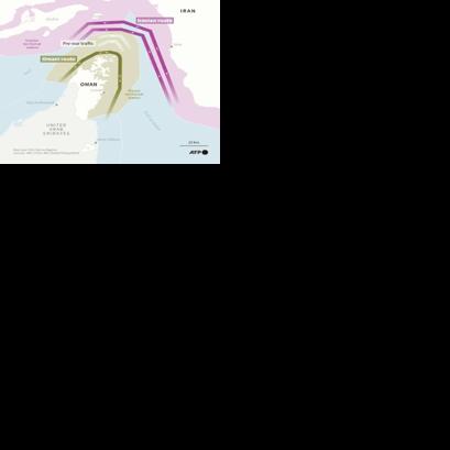 Strait of Hormuz: Navigation split into two rival routes