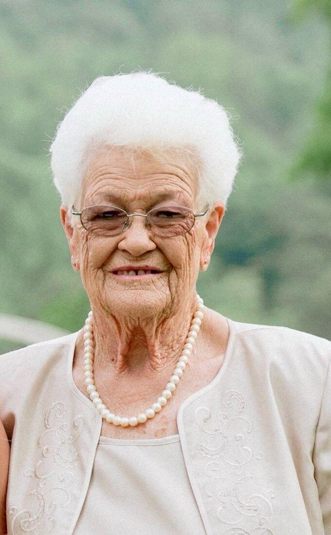 Bobbie Perkins Obituaries